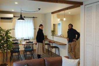 モデルハウス・ダイニング・自然素材・カウンター