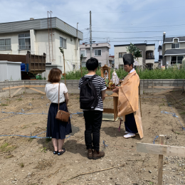 広々リビングとフリースペースで伸び伸び暮らすおうち