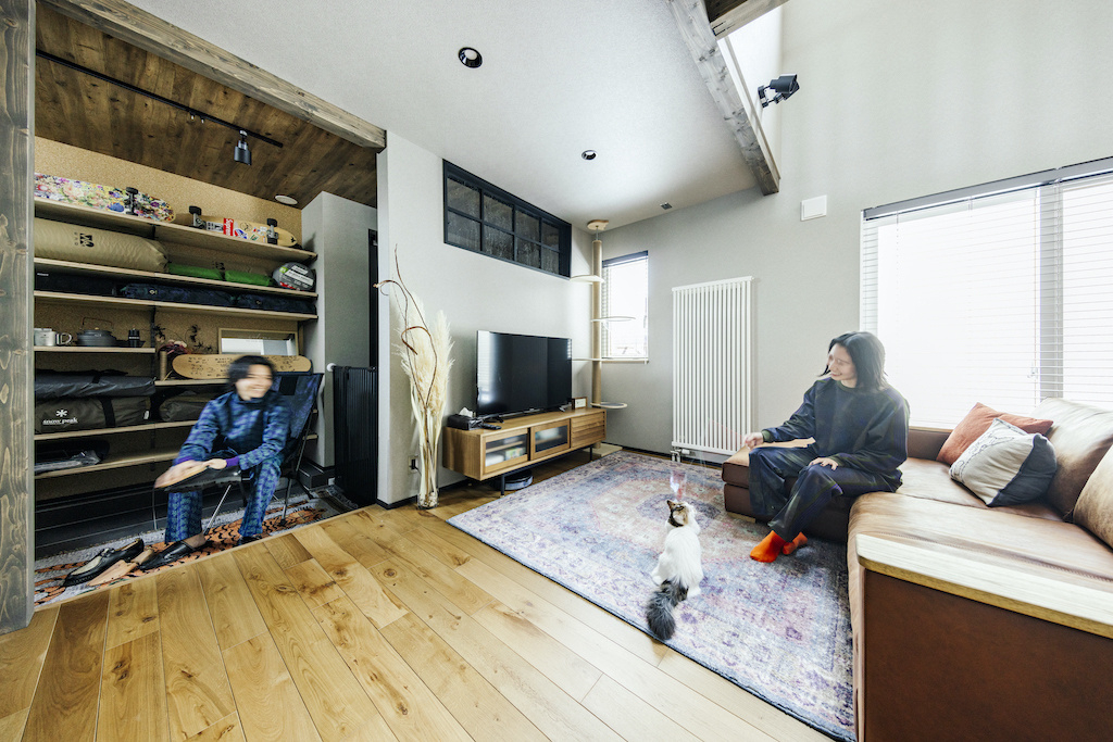写真：ナチュリエのインタビュー「落ち着いた木のぬくもりを重視した家」