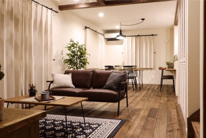 無垢材フローリング、塗り壁