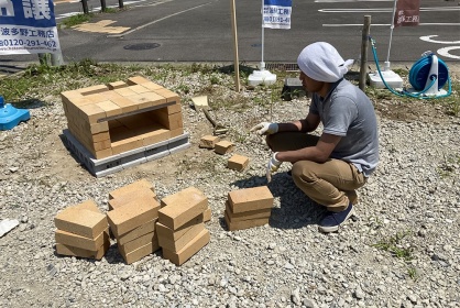 ピザ窯づくりの様子